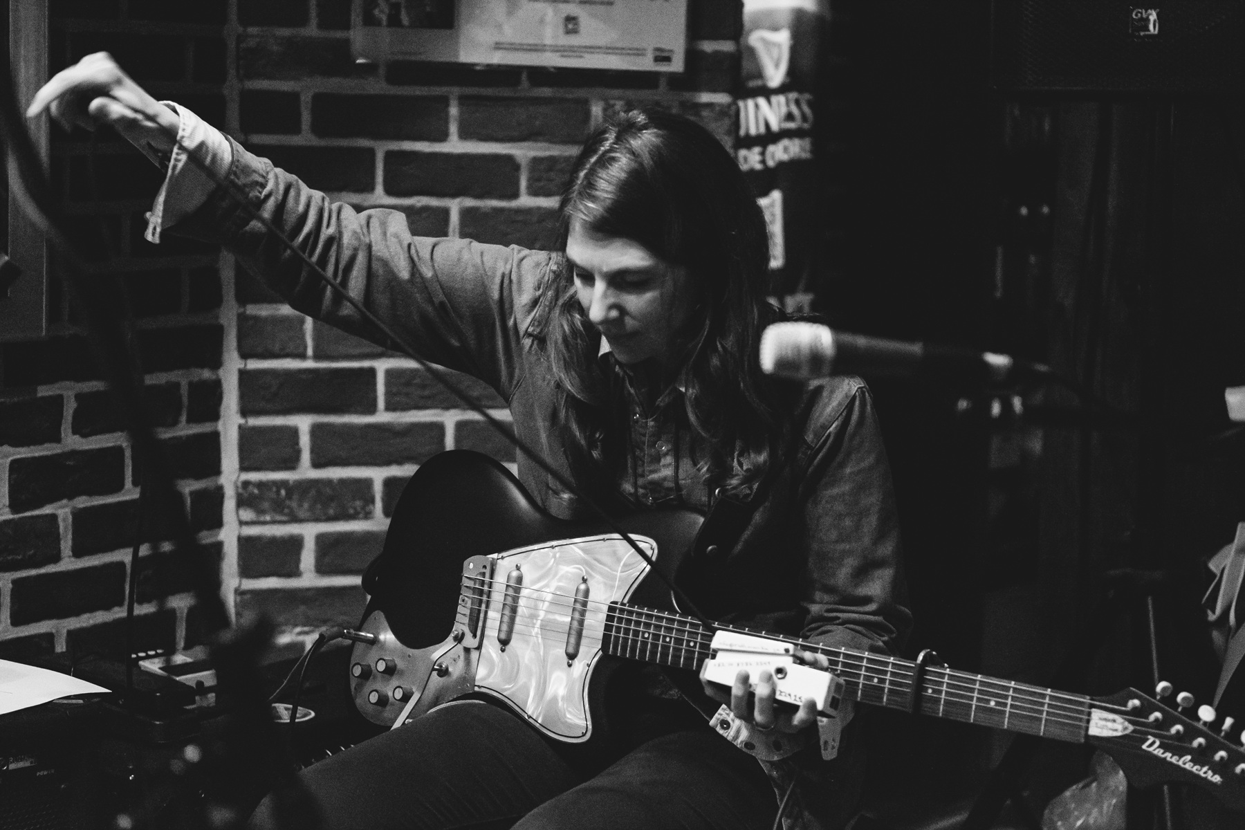 Ruth Minnikin (1)sound check cable bw